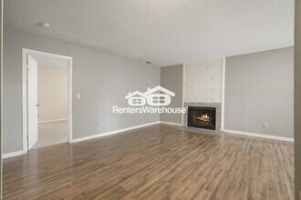 12450 E Cornell Ave in Aurora, CO - Building Photo - Building Photo