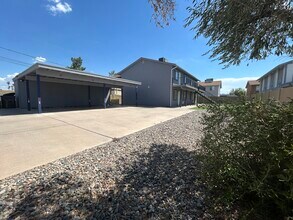 137 N Phyllis, Unit LA MESITA in Mesa, AZ - Foto de edificio - Building Photo