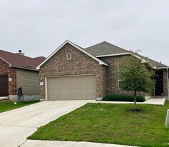 3432 Jefferson Dr in New Braunfels, TX - Building Photo