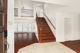 3118 Kempwood Dr in Sugar Land, TX - Building Photo - Building Photo