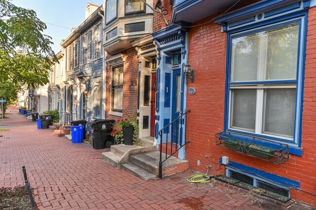 426 1/2 Boas St in Harrisburg, PA - Building Photo - Building Photo