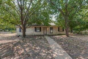 1412 Morrison Pl in Garland, TX - Building Photo