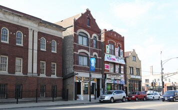 3051 W Cermak Rd in Chicago, IL - Building Photo - Building Photo