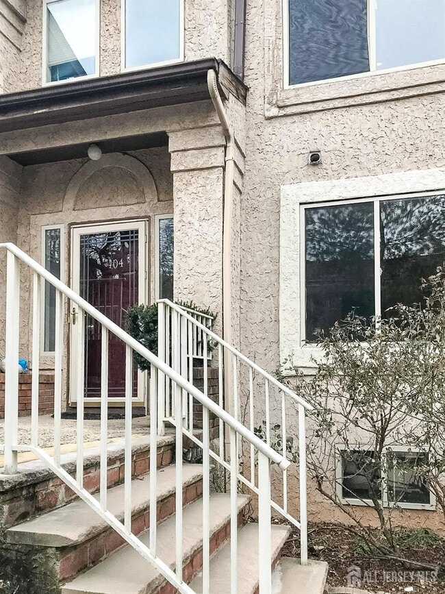 property at 404 N Lafayette Rd