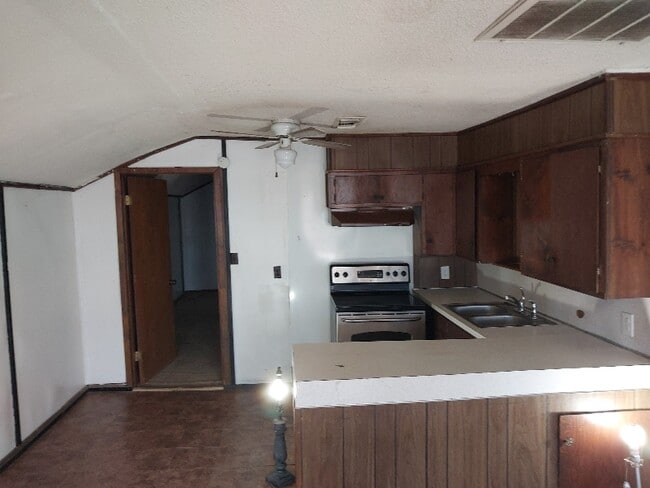 107 South St, Unit 2 in Bells, TX - Building Photo - Building Photo