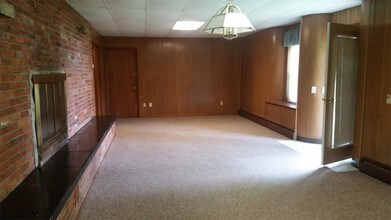 800 S Home St-Unit -1 in Wittenberg, WI - Building Photo - Building Photo