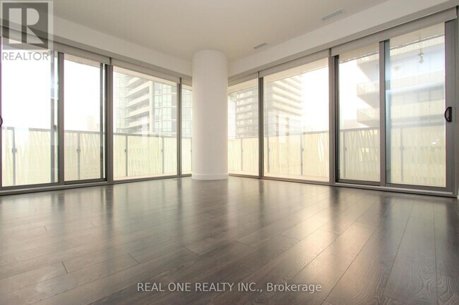 50A-2650 Charles St E in Toronto, ON - Building Photo - Building Photo