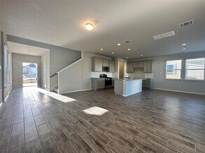 120 Crescent St in Georgetown, TX - Foto de edificio - Building Photo