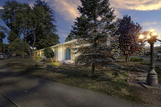 Six Hundred Park Avenue in Capitola, CA - Building Photo - Primary Photo