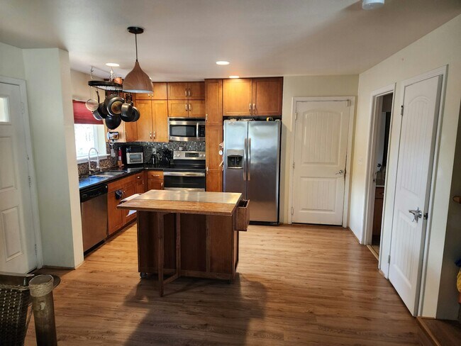 87-1537-1537 Naki?i St in Waianae, HI - Building Photo - Building Photo