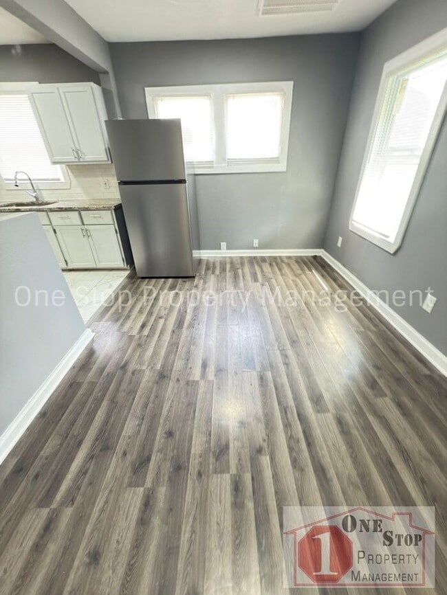 3816 E 37th St in Kansas City, MO - Building Photo - Building Photo