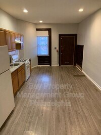 5104 Wayne Ave photo'