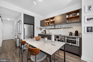 2030 8th St NW in Washington, DC - Building Photo