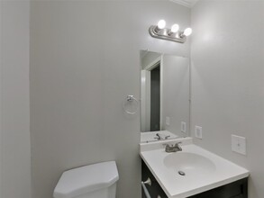 4227 Burkegate Dr in Spring, TX - Building Photo - Building Photo