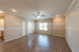 1284 N Corsica Dr in Fayetteville, AR - Building Photo - Building Photo