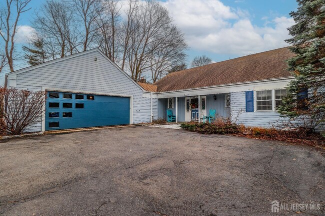 property at 71 Woodbridge Ave