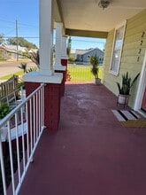 2221 Corrine St in Tampa, FL - Building Photo - Building Photo