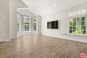 18419 St Moritz Dr in Los Angeles, CA - Building Photo - Building Photo