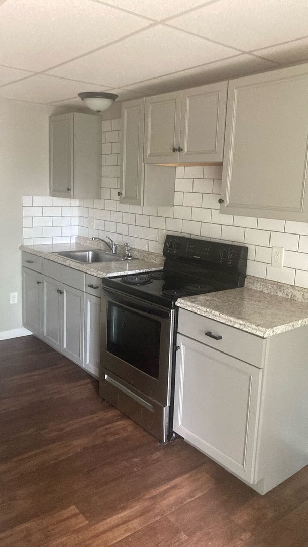 property at 546 S Main St