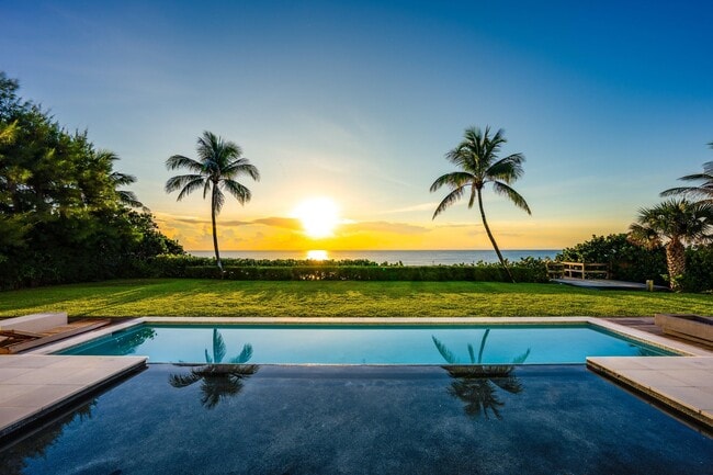 6273 N Ocean Blvd in Boynton Beach, FL - Building Photo - Building Photo