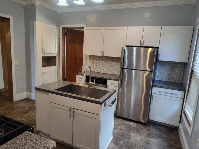 605 W Kalamazoo Ave in Kalamazoo, MI - Building Photo - Building Photo