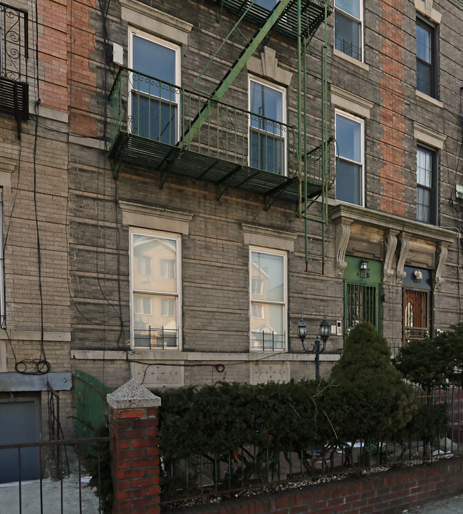 1928 Pacific Street in Brooklyn, NY - Foto de edificio - Building Photo