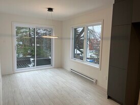 1774 Sainte-Hélène Rue in Longueuil, QC - Building Photo