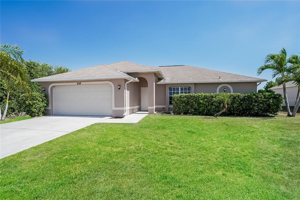 4318 NW 34th St in Cape Coral, FL - Building Photo
