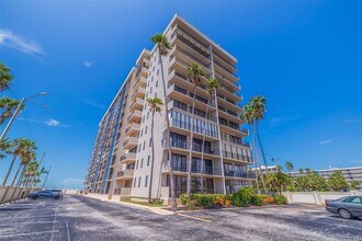 5396 Gulf Blvd, Unit 209 in St Pete Beach, FL - Building Photo - Building Photo