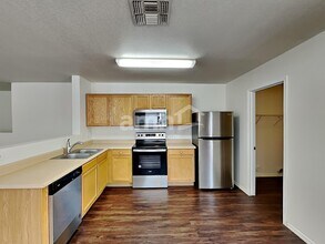 1212 E Renegade Trl in San Tan Valley, AZ - Building Photo - Building Photo