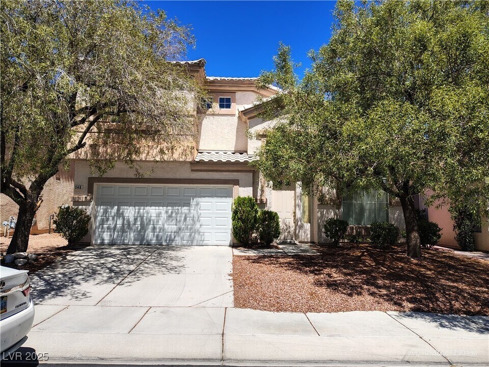 340 Tayman Park Ave in Las Vegas, NV - Building Photo
