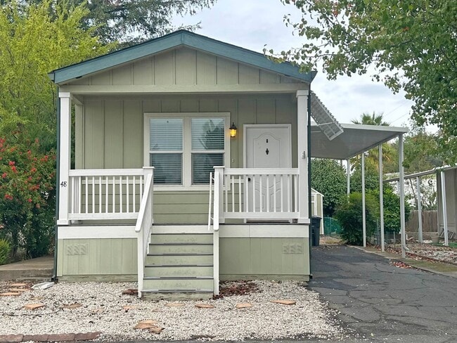 property at 1221 E Cypress Ave