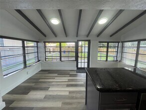 1435 Wiley St in Hollywood, FL - Building Photo - Building Photo