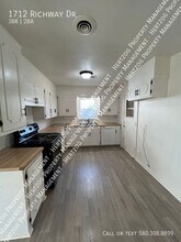 1712 Richway Dr in Ponca City, OK - Building Photo - Building Photo