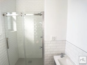 532 Flatbush Ave-Unit -D2 in Brooklyn, NY - Building Photo - Building Photo