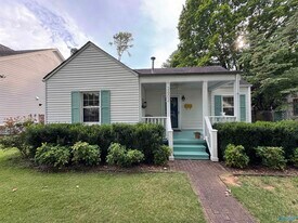 2602 Poincianna St SW in Huntsville, AL - Building Photo