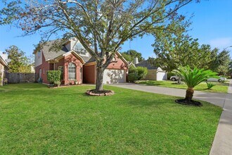 14722 Trailbrook Dr in Houston, TX - Building Photo - Building Photo