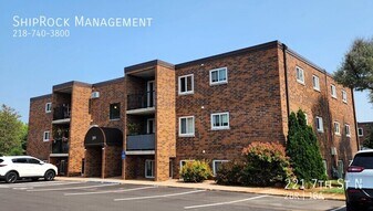 221 7th St N in Sartell, MN - Building Photo