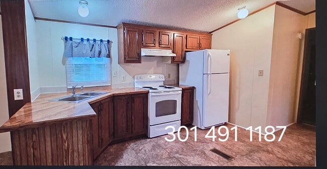 property at 11734 Harp Rd