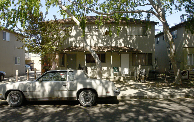 623 Buckeye St in Redwood City, CA - Building Photo - Building Photo