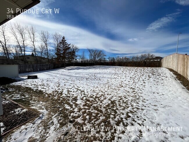 34 Purdue Ct W in Lethbridge, AB - Building Photo - Building Photo