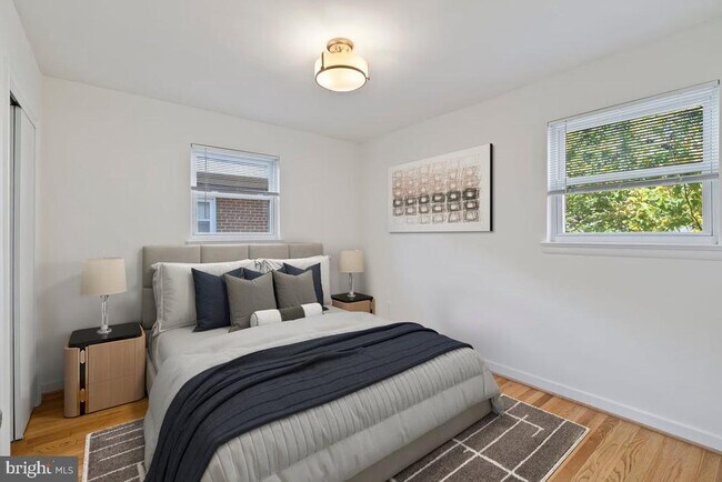 4411 Harrison St NW in Washington, DC - Foto de edificio - Building Photo