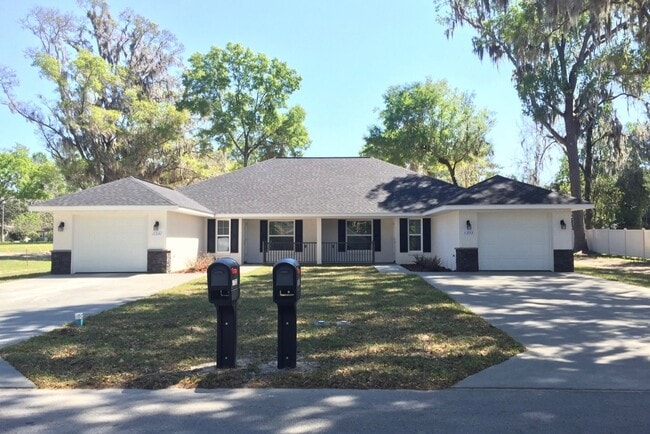 property at 11331 SE 53rd Ct