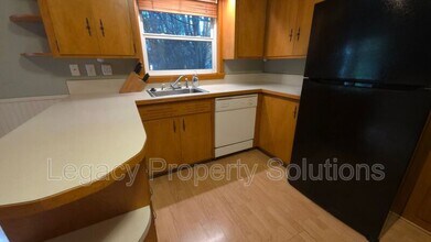 926 N Mandan St in Bismarck, ND - Foto de edificio - Building Photo