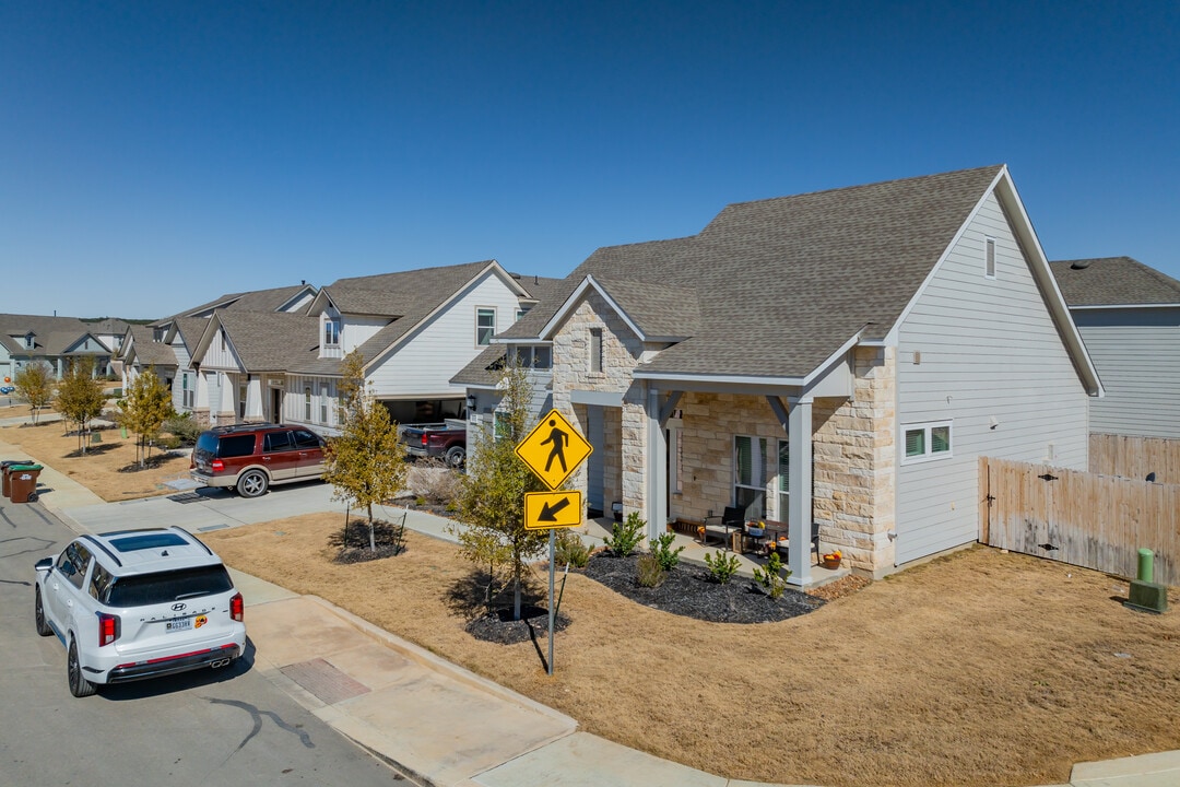 Mission at Davis Ranch in San Antonio, TX - Building Photo