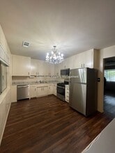 7126 Louise Ave in Winton, CA - Building Photo - Building Photo