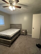 318 Elm St in Prairie View, TX - Foto de edificio - Building Photo