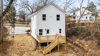 4621 Julian St in Knoxville, TN - Foto de edificio - Building Photo