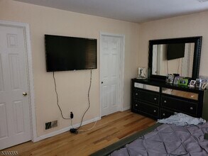 28 Sunrise Dr in Long Hill, NJ - Building Photo - Building Photo