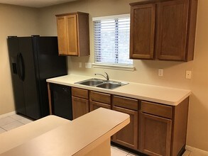 17114 Pecan Acres Dr in Sugar Land, TX - Building Photo - Building Photo